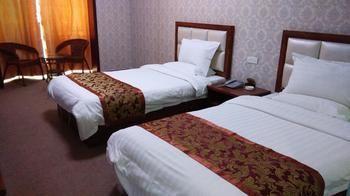 Yanshi 7 Star Express Hotel Luoyang (Henan) Bagian luar foto